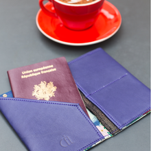 Load image into Gallery viewer, UBUD passport protector Blue Indigo