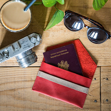 Load image into Gallery viewer, Pochette VERONE Red Poppy